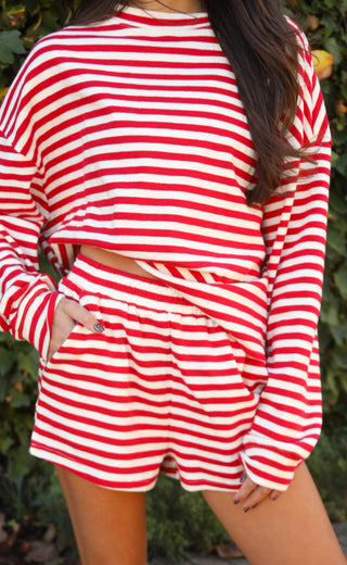 that's a fact striped set - red