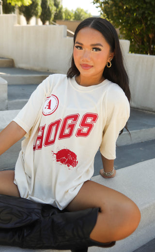 charlie southern: hogs badge vault t shirt
