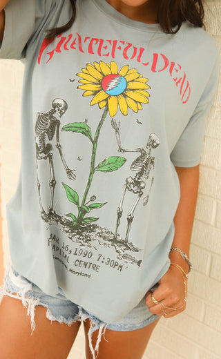 daydreamer: grateful dead daisy merch tee