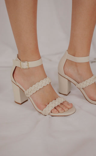 bc footwear: wanna be heel - off white