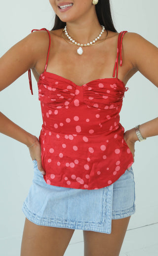 astr: selina top