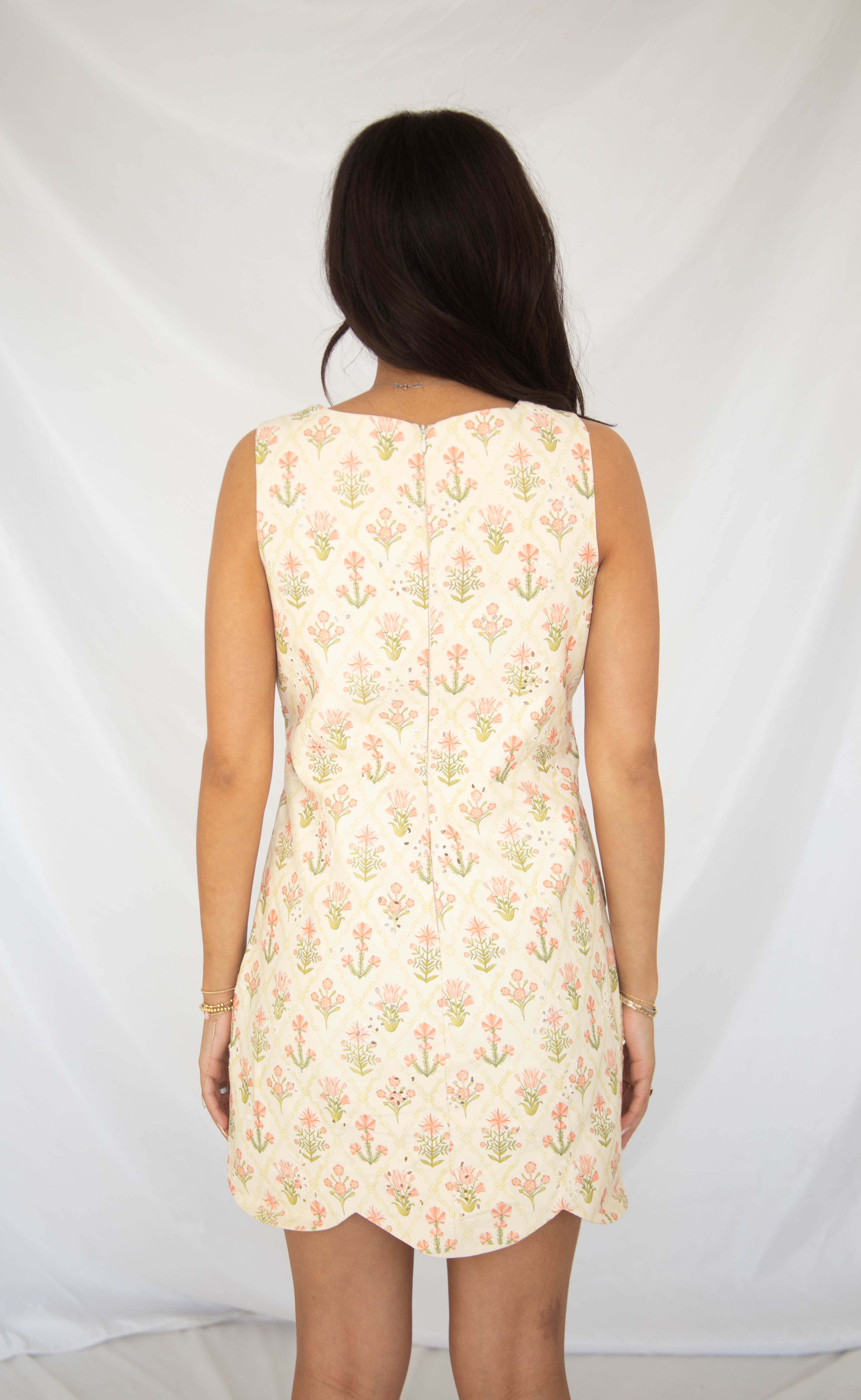 sweet pea eyelet scallop hem mini dress – Riffraff