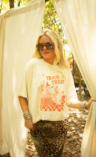 friday + saturday: trick or treat tee
