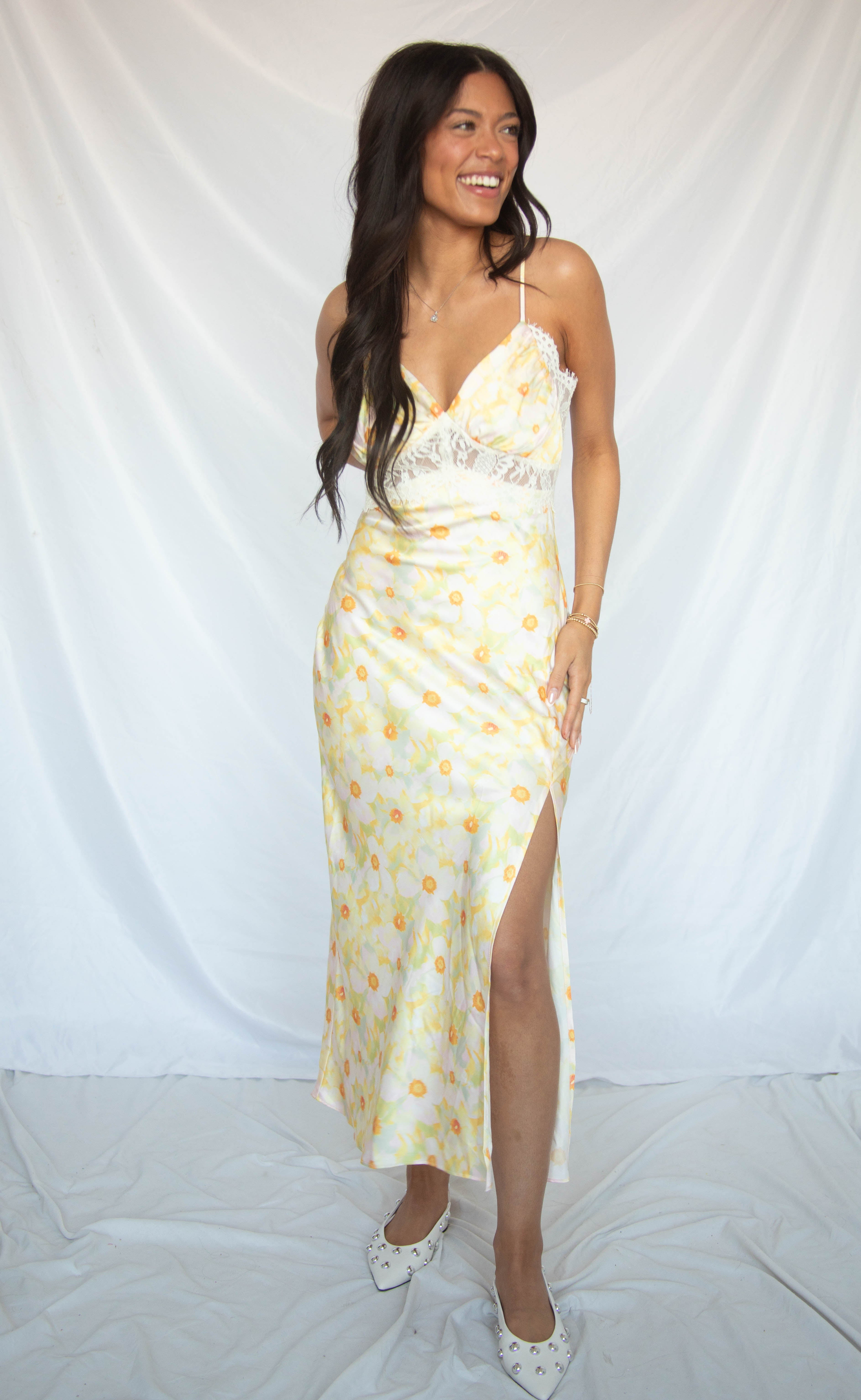 ASTR the Label | Ivanna Floral Lace Maxi Dress in Yellow Green Floral | Size XS ASTR the Label | Ivanna Floral Lace Maxi Dress in Yellow Green Floral | Size XS
