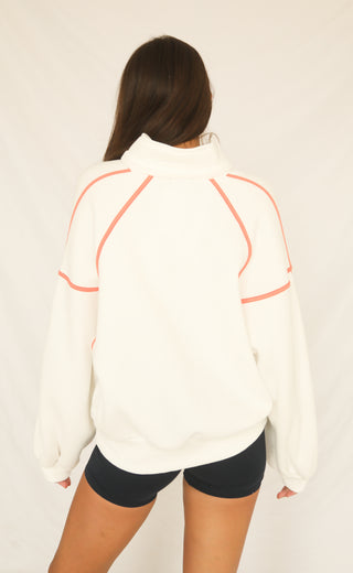 snap judgement contrast piping pullover - orange