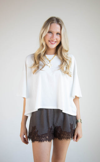 daydreamer: solid cropped os tee - vintage white