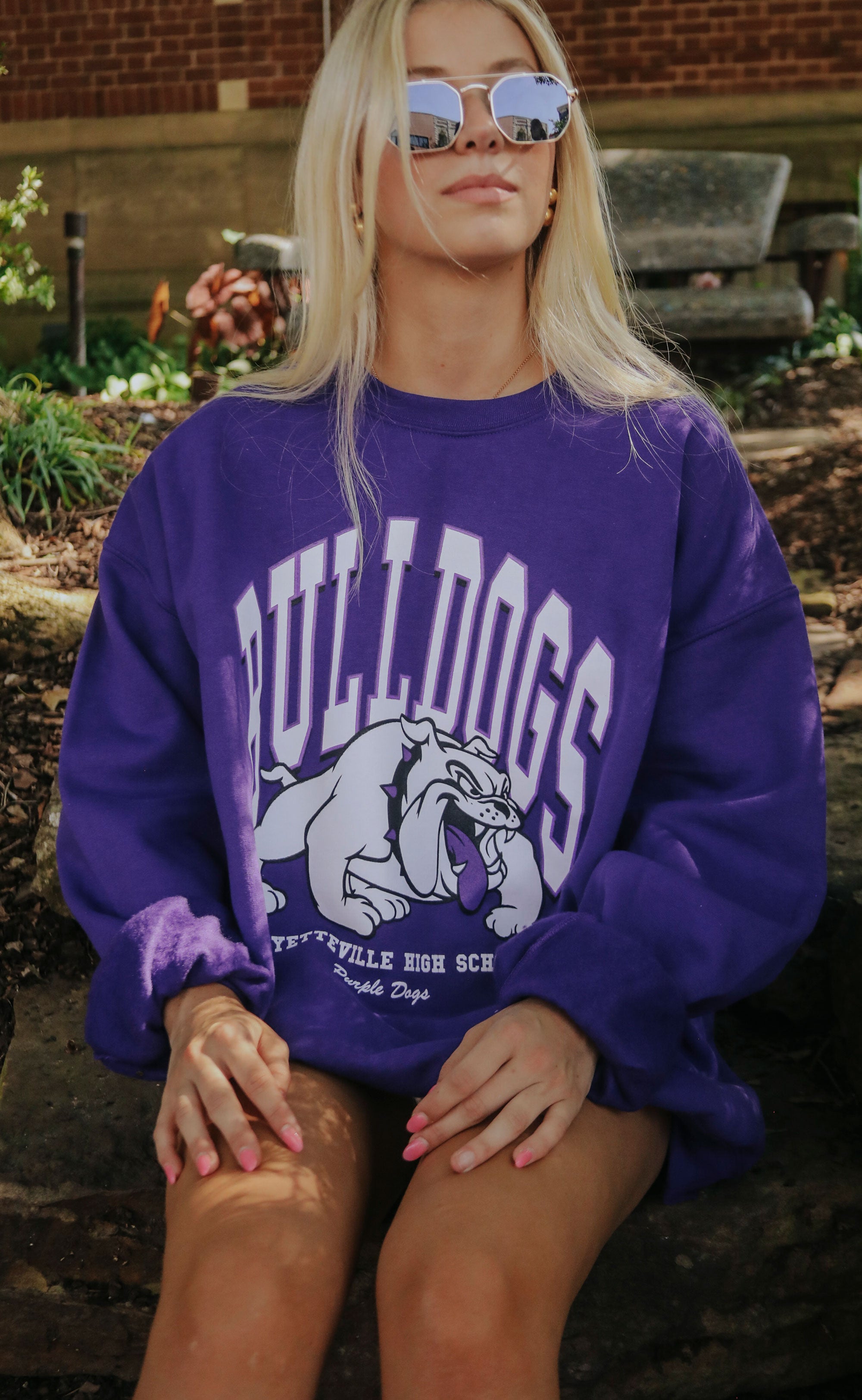 Bulldog Crop Sweatshirt – REPYOURPACK