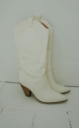 oasis society: bohemian boots - off white