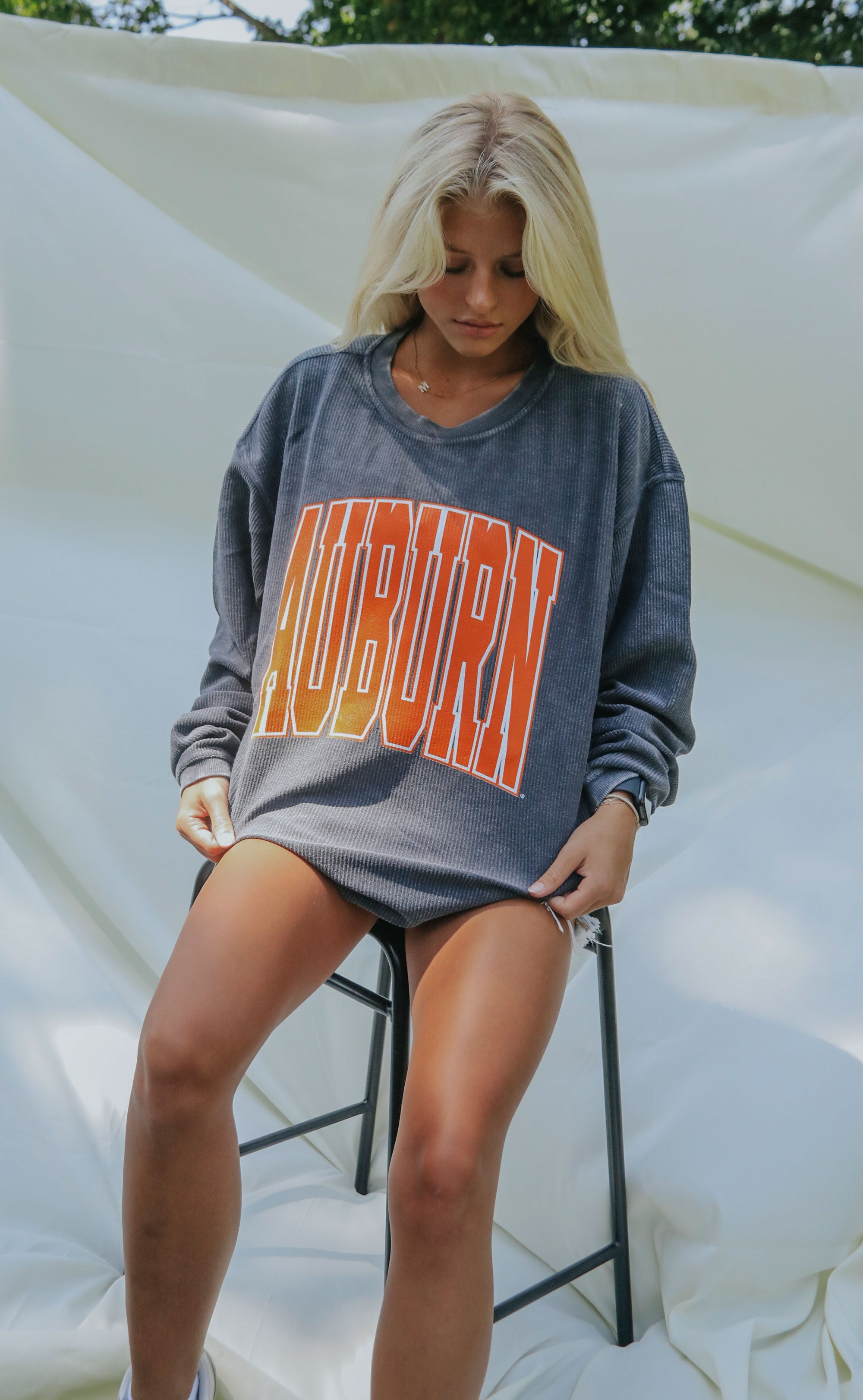 The Auburn Southlawn Comfy Cord Pullover - S