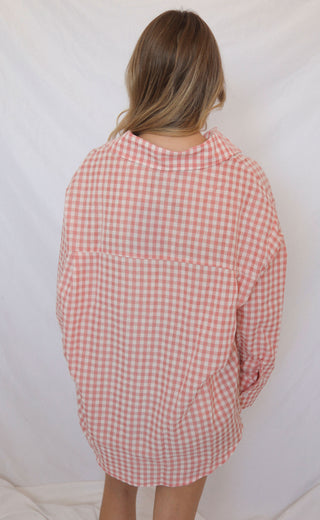 going gingham button down - pink