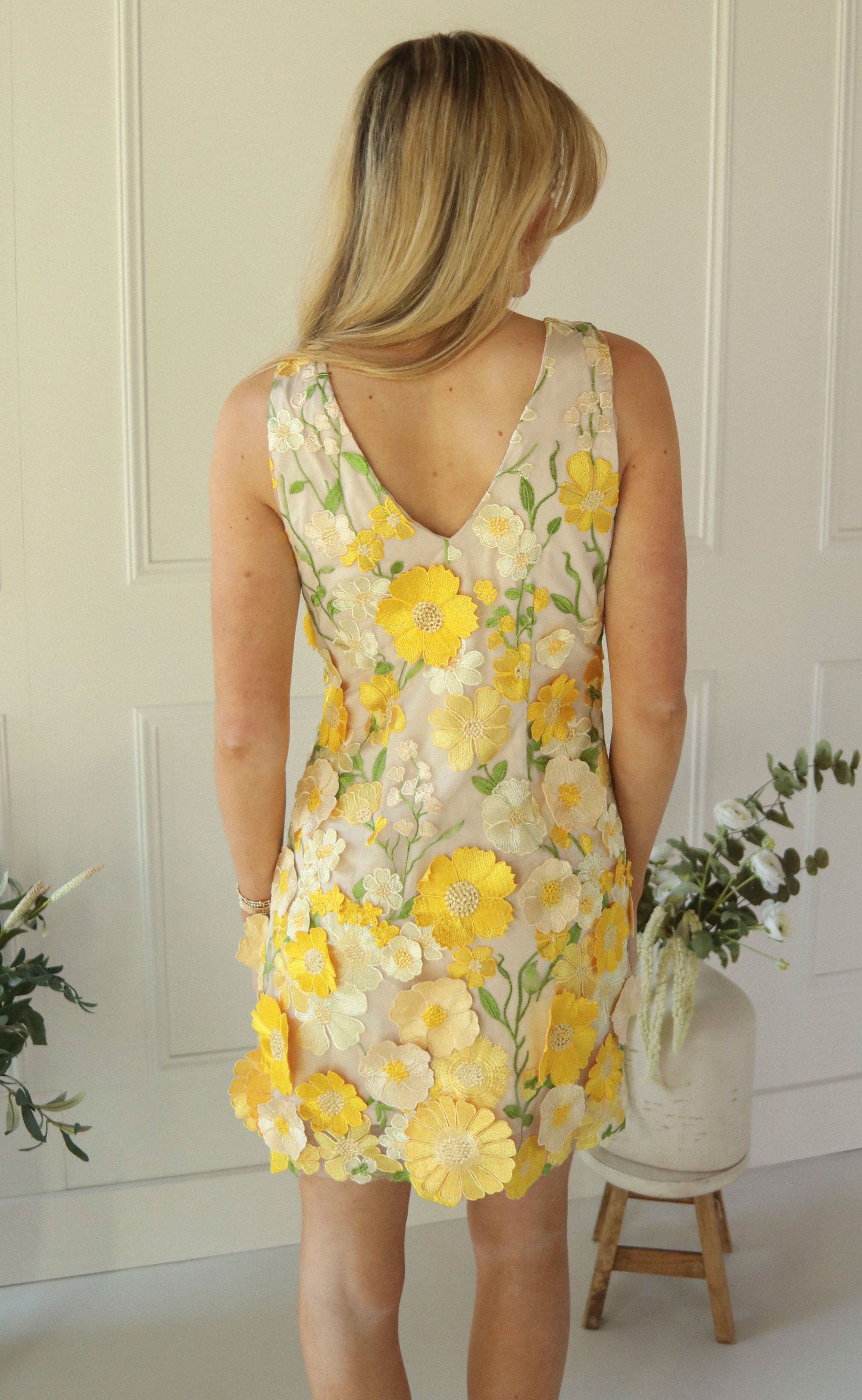 astr: aisha dress yellow floral – Riffraff1