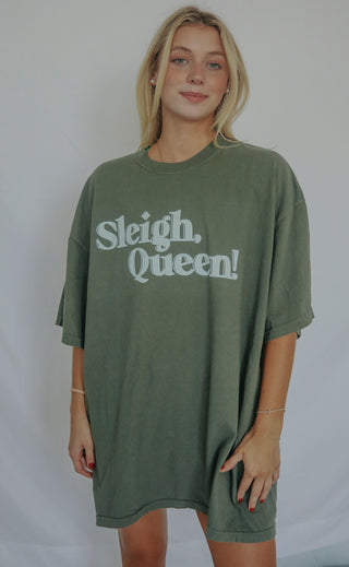 friday + saturday: sleigh queen t shirt