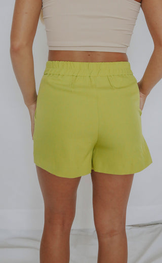 what a time shorts - lime