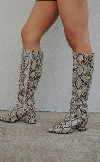 slim fit riding boots - snake