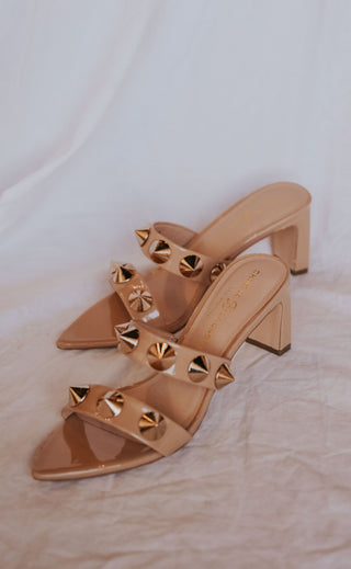 chinese laundry: yarley pointed toe sandal - nude